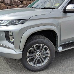 Elargisseurs d'ailes ABS Mitsubishi L200 Double-Cabine 2019-2021