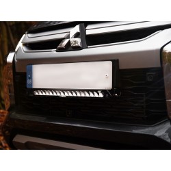 Kit intégration sur calandre d'origine Barre LED Lazer Linear-18 Mitsubishi L200 2015-2023