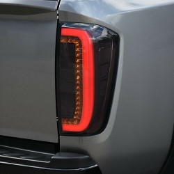 Optiques feux arrière Leds Dynamic Nissan NP300 2016-2021