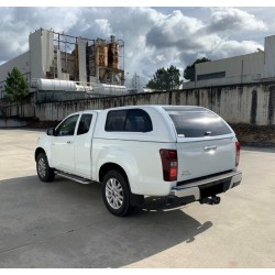 Hardtop Starlux X-Line avec vitres latérales Isuzu D-Max Spacecabine 2017-2019