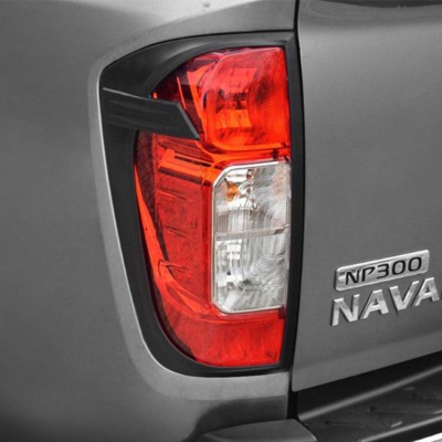 Enjoliveurs feu arriére Navara NP300 › 2016