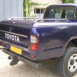 Couvre benne rigide Cover Truck Toyota Hilux double cabine de 1998 à 2005